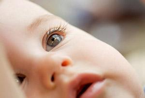 如何区分宝宝痱子和湿疹,痱子和湿疹的区别一张图