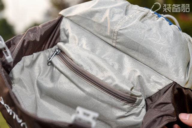 女出行背包正品,女性出行必备双肩包轻奢