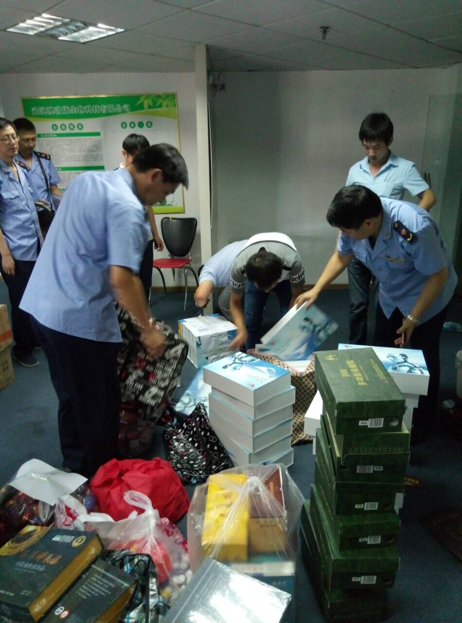 卖药被骗老人被揭穿,卖药8000骗老人被揭穿