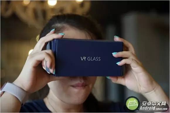 vr2k屏手机,荣耀v8的vr视频