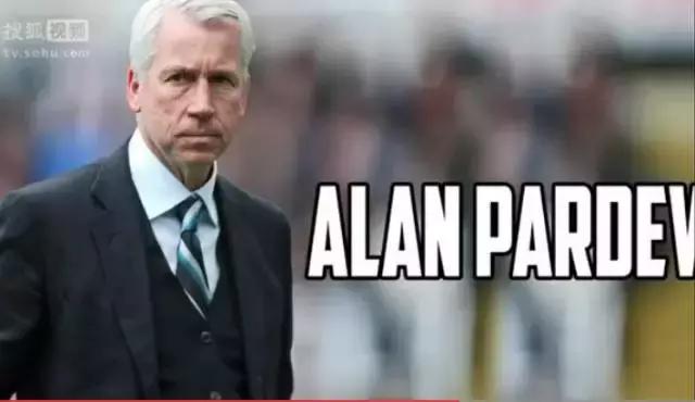 足坛教练秀球技,足坛温格名场面