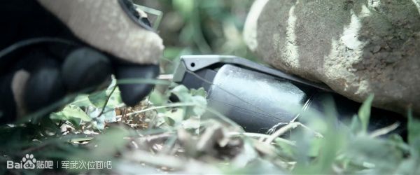 战争电影中的经典枪械,电影战狼中的一些枪械