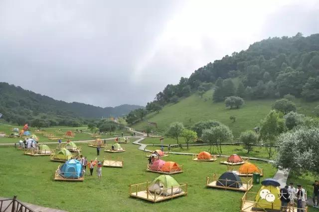 晚上热的睡不着汗像水一样,晚上很热出汗睡不着