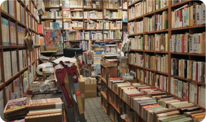 孙中山和周恩来都爱逛的那条街，有一家97年不变的书店。