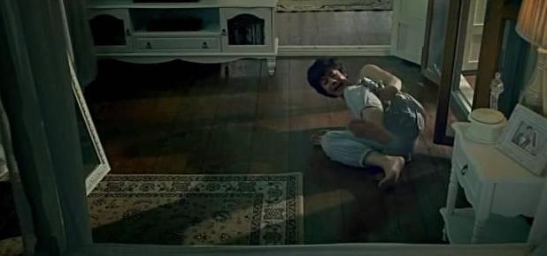 亲吻爱抚别人的新娘遭报应，这爱情来得有点重口惊悚