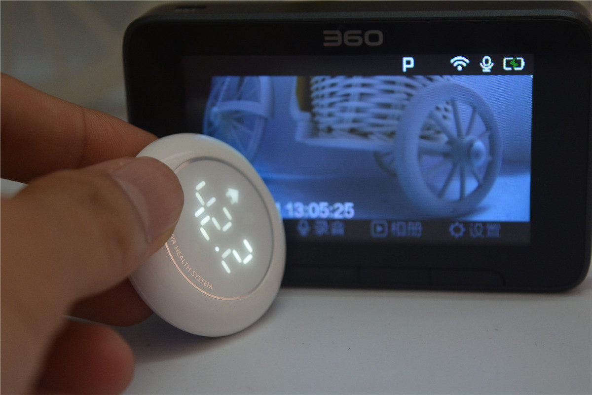 360行车记录仪有卡和无卡,360行车记录仪二代和一代的区别