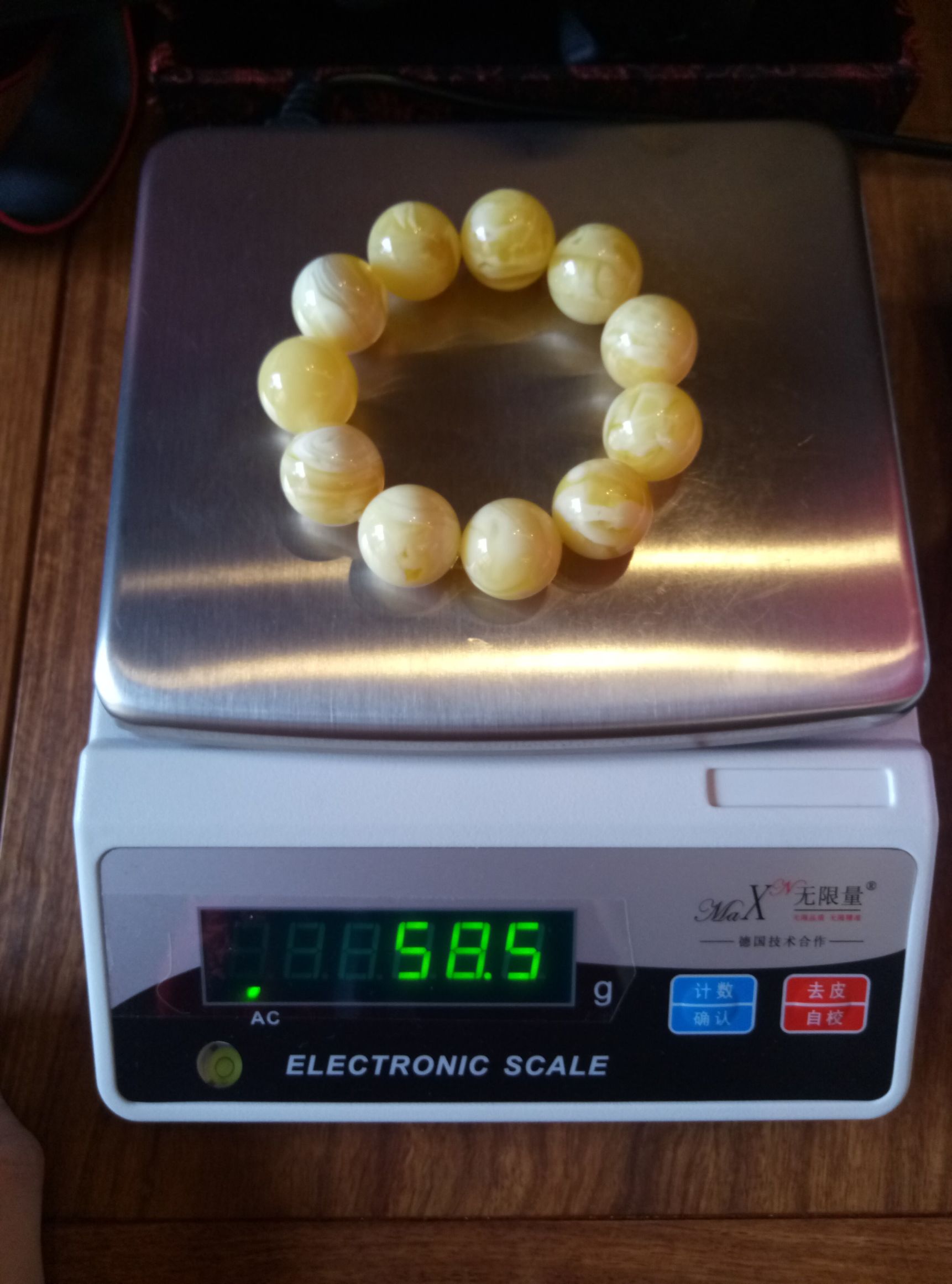 鉴别蜜蜡真假的十个方法,最简单辨别蜜蜡真假的方法