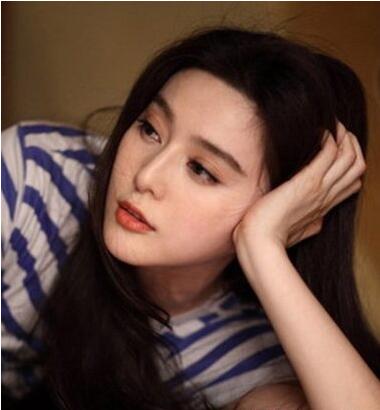 既能当中分又能当刘海的发型教程,有刘海的怎么养成中分发型