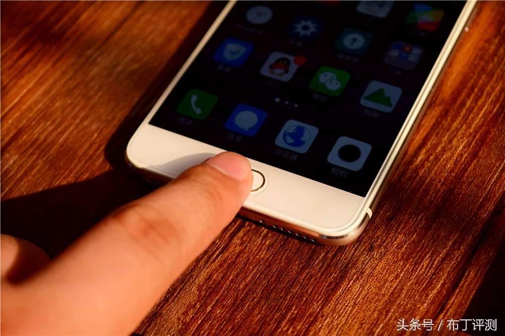 不止是1600万像素柔光自拍，vivox7全面体验评测！