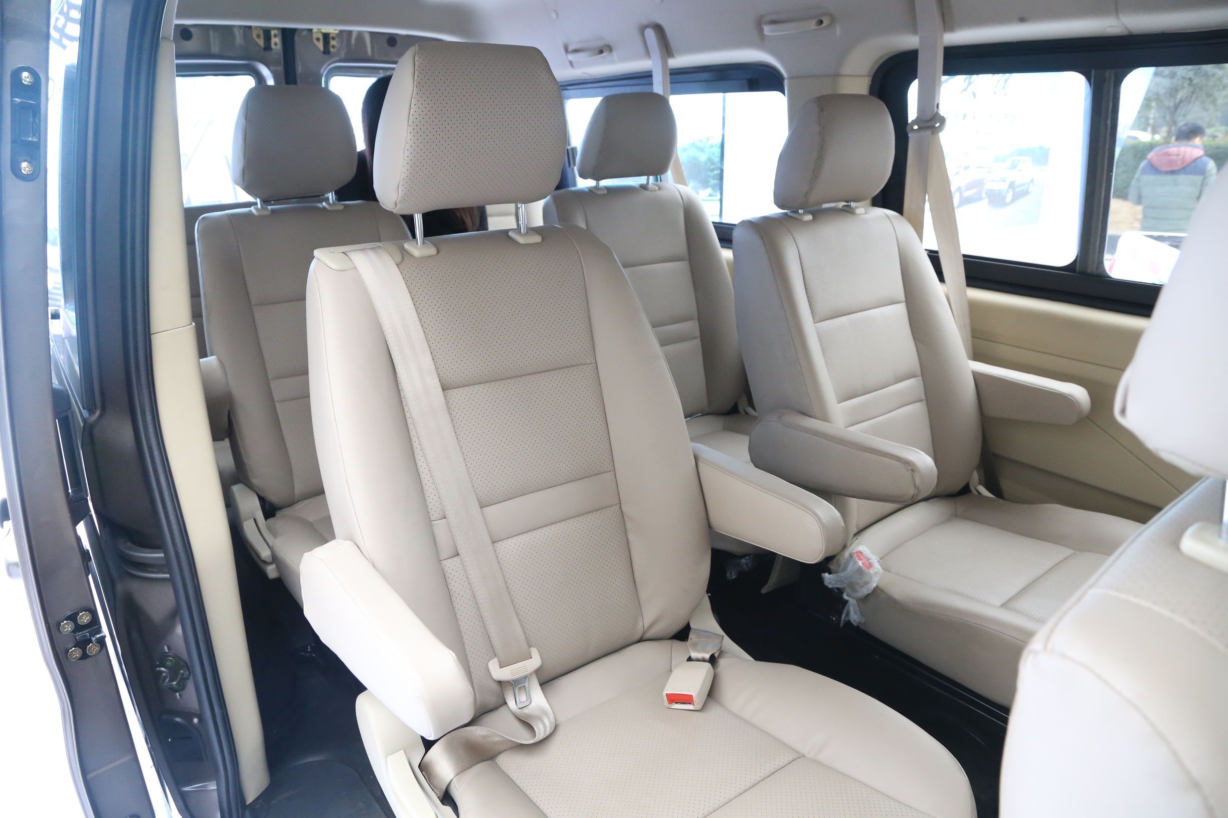 长安神骐最新款柴油版多少钱一辆,生了双胞胎儿子第一天