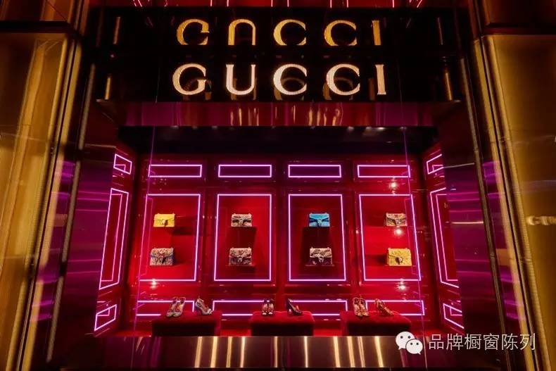 gucci服装橱窗展示,gucci最新橱窗主题