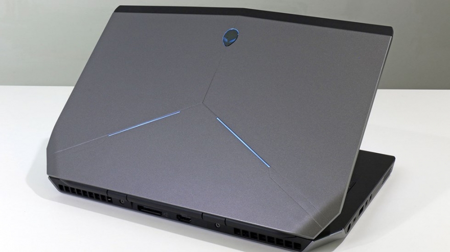完美的显示屏戴尔Alienware13OLED上手评测