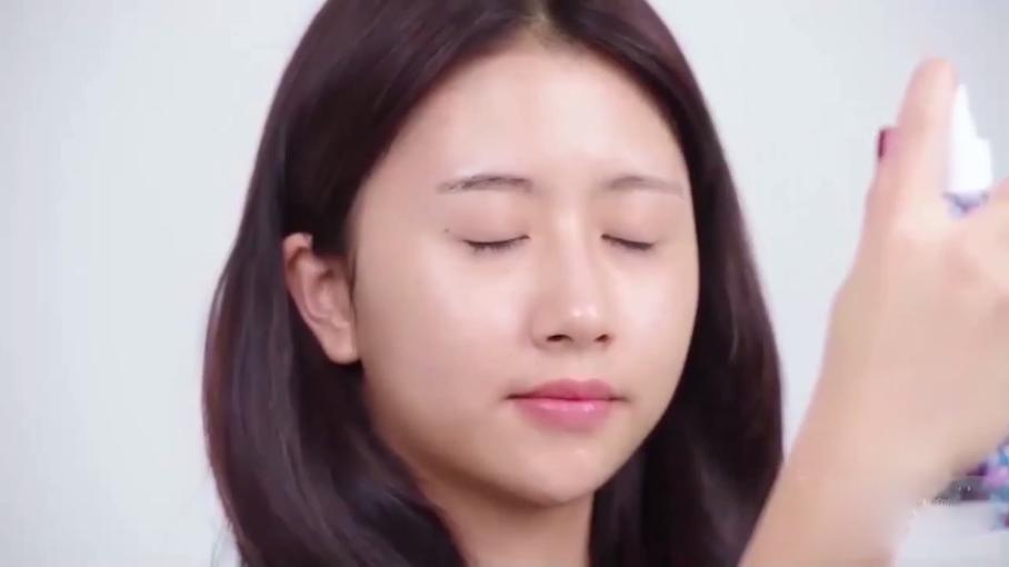 化妆教程视频新手入门,化妆新手入门必备产品