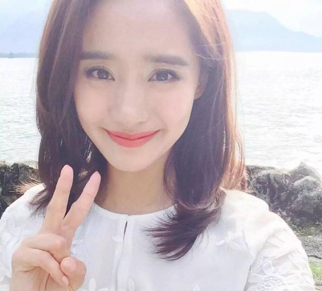 杨幂变整容范本,七个翻版中最后一个杨幂自己看到都会被吓哭!