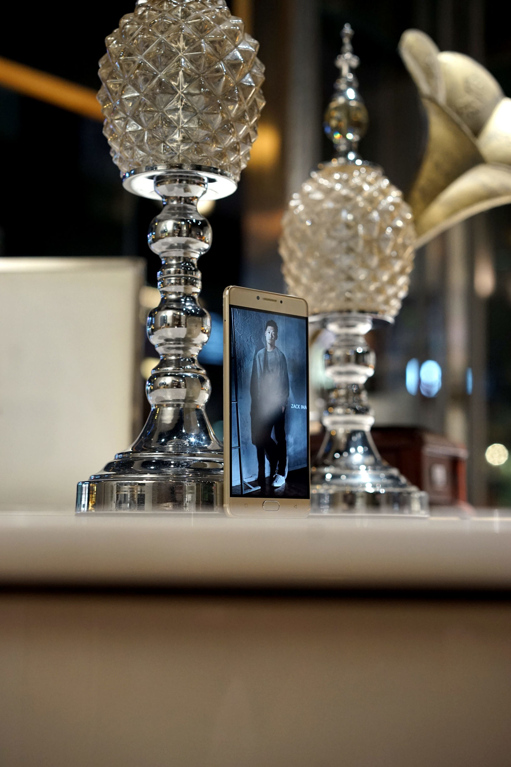 安全性和耐久性测试,安全续航耐摔的手机