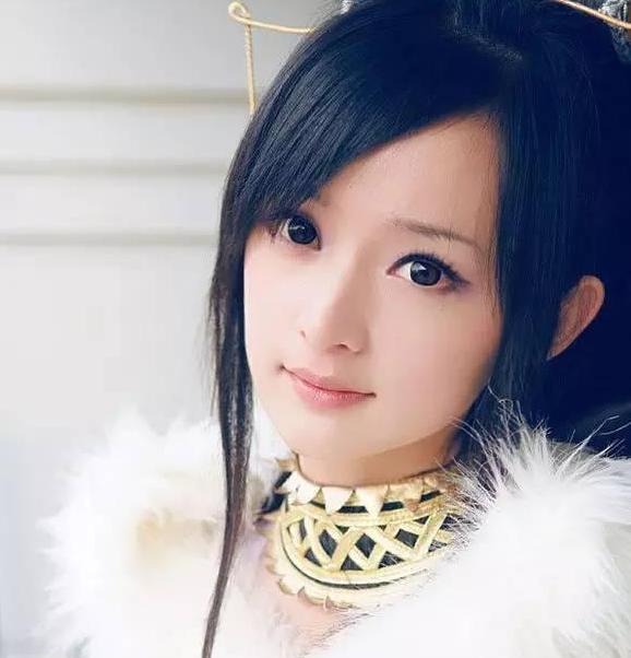 杨幂变整容范本,七个翻版中最后一个杨幂自己看到都会被吓哭!