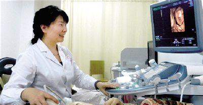 为了套出胎儿性别孕妇简直是拿绳命跟医生开玩笑!