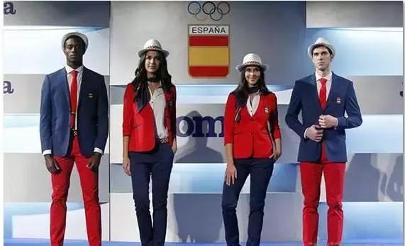 奥运队服,奥运国旗披身