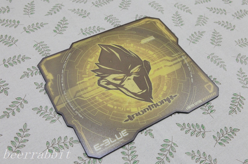 猴来踏露垫生金----宜博猴年纪念版鼠标套装评测