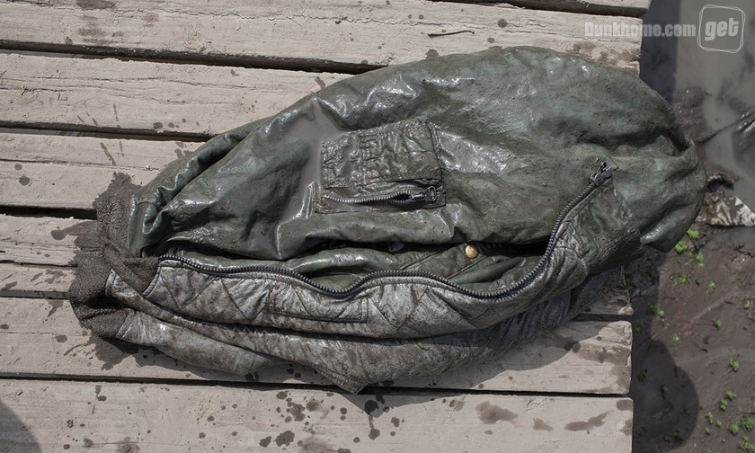 把衣服放泥里滚？来看看visvim真正的泥染过程