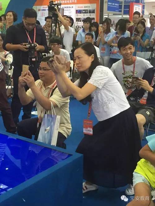 宝安的同学们，你们真的火啦！（粉丝表情包大派送）