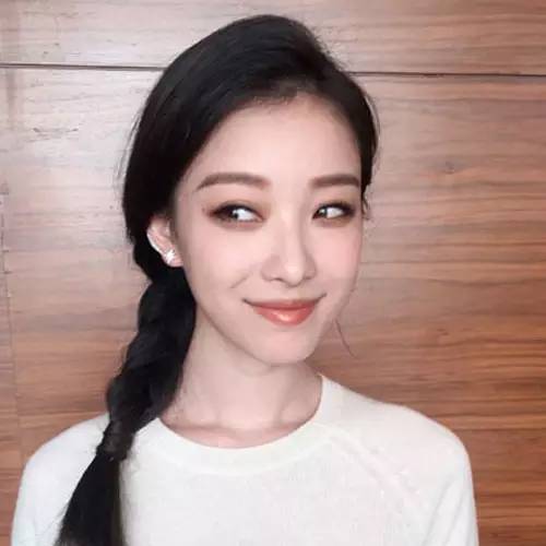 今年秋冬流行唇色有哪些,今年流行什么颜色的唇色