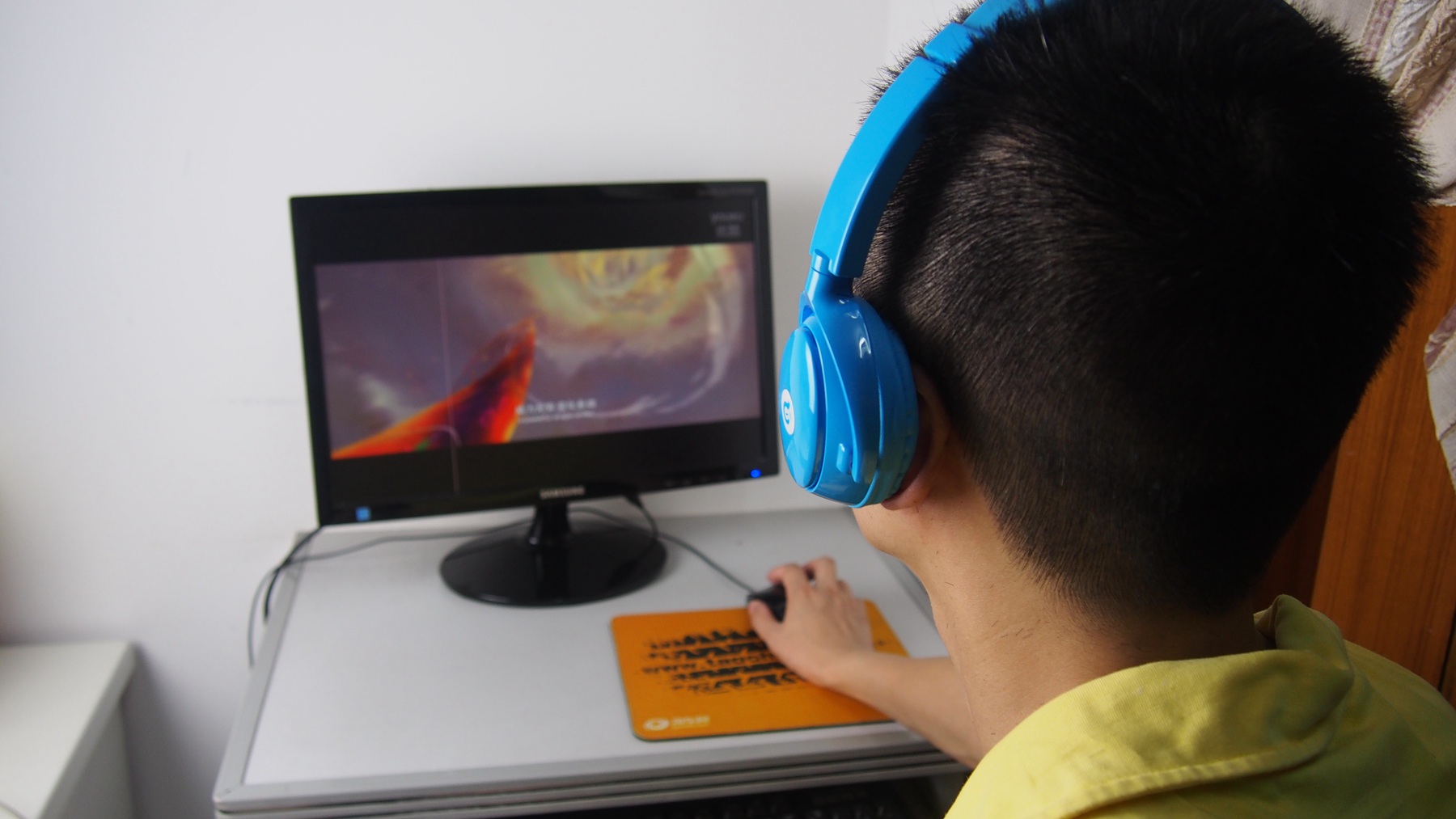 有蓝牙的台式机识别不到蓝牙耳机,为什么台式电脑不能连蓝牙耳机