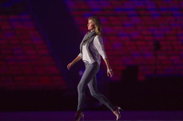 巴西顶级超模走秀,最贵超模走秀