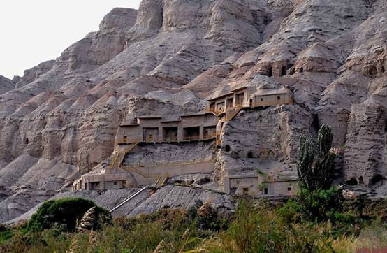 超多美图慎入！开神车，走丝路，这些不可思议的美景就在中国！