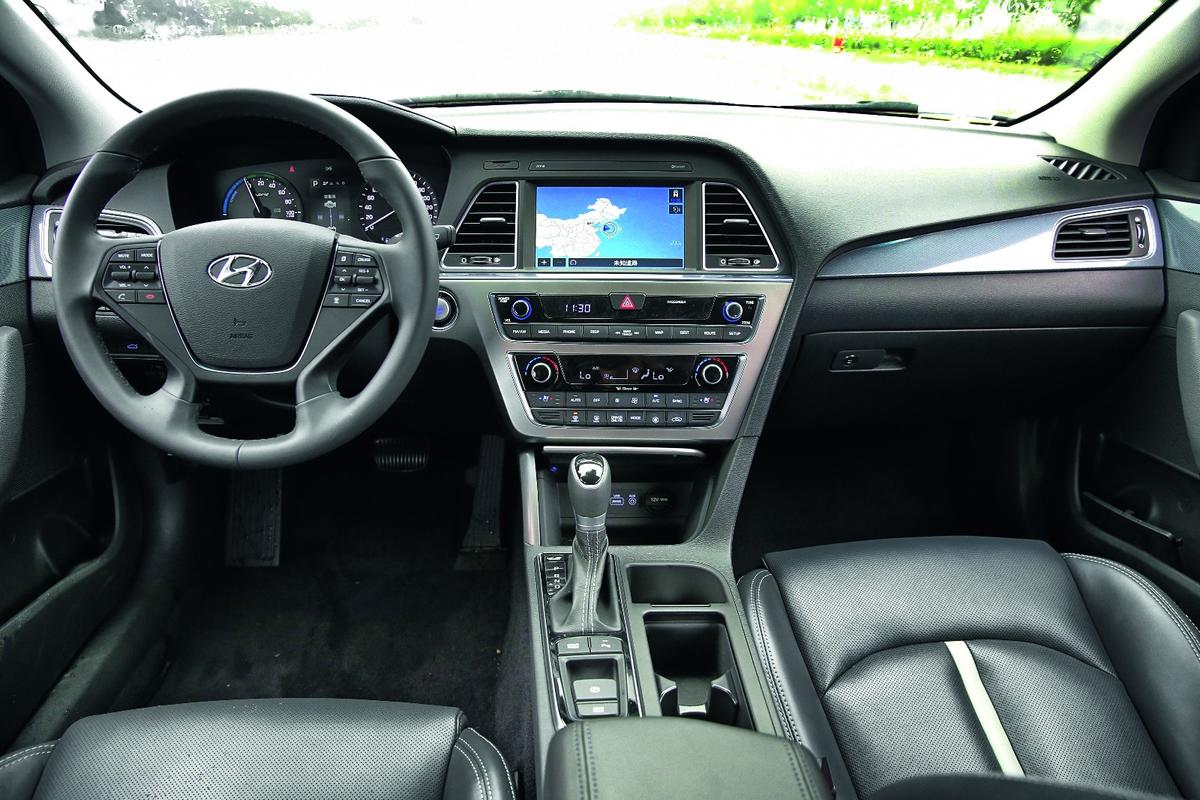 索纳塔九代2.0混动领先版,北京现代第九代索纳塔试驾