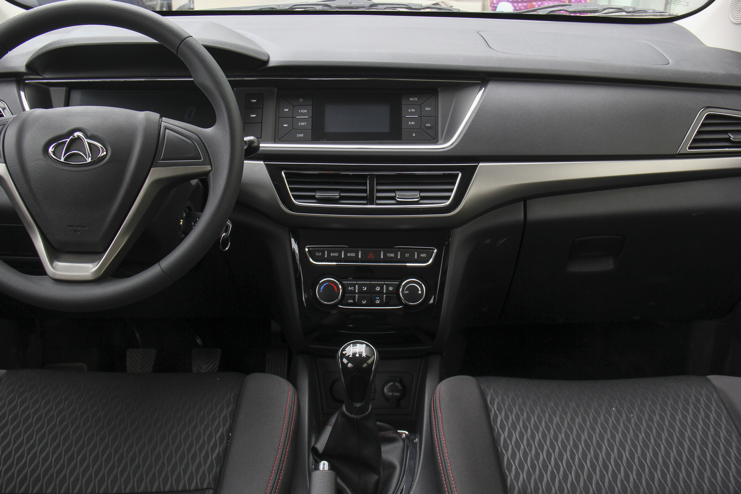 长安欧尚a600ev2021款轻快版6座,长安欧尚a600真实评价