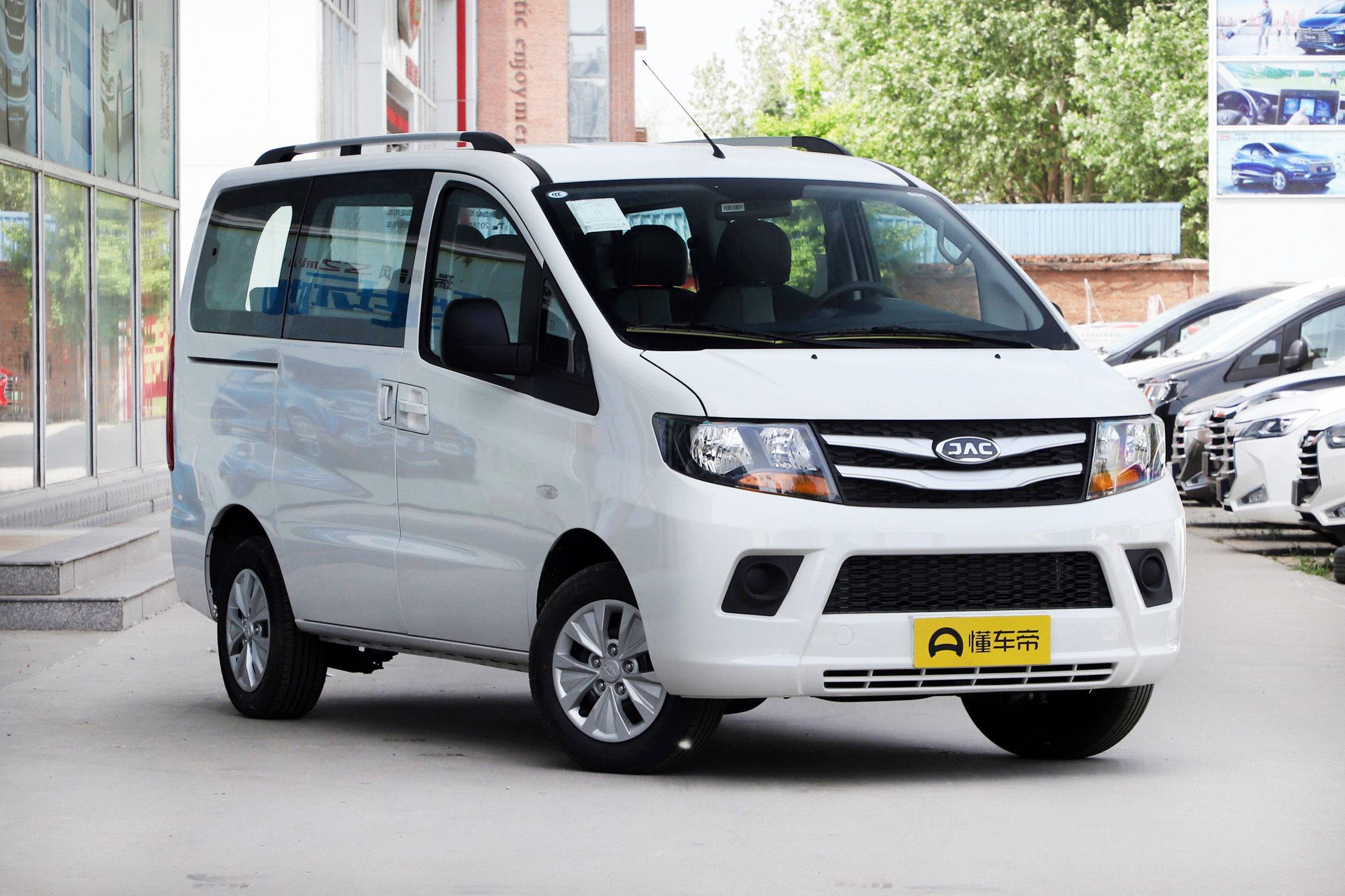 瑞风m3值得入手吗,瑞风m3现在卖多少钱一台