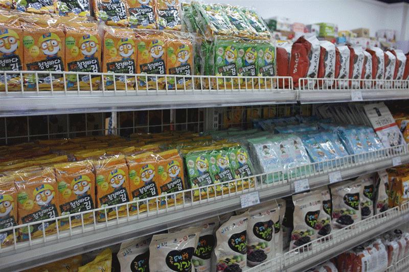 韩国进口乐天扁桃仁夹心巧克力,韩国进口乐天巧克力打糕派