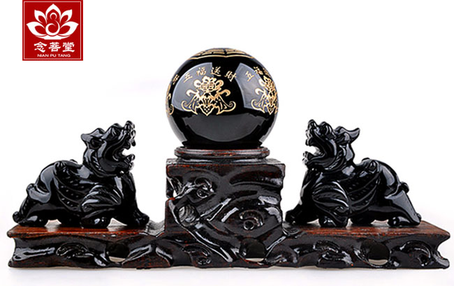 黑曜石貔貅车里摆件的好处,黑曜石貔貅摆件怎么搭配