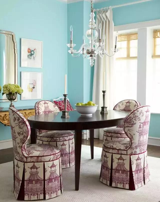 妻子非要这实木餐桌，要不然生活少了韵味！