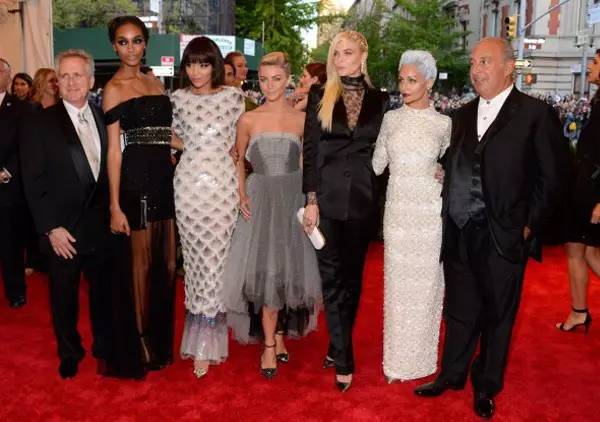 全球折扣快报/TOPSHOP-英国王妃都在穿的高街品牌