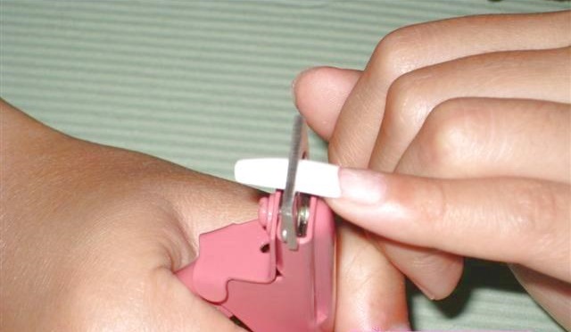 简单的法式美甲教程,简单干净的法式甲