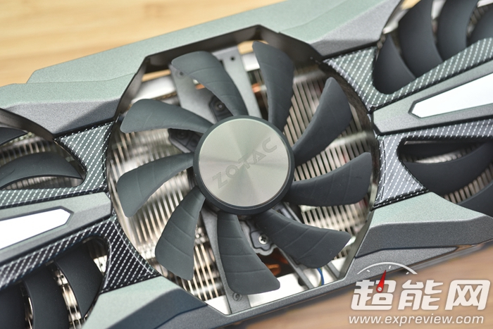 索泰1070至尊plusoc测评,索泰gtx1070至尊plus有灯光吗