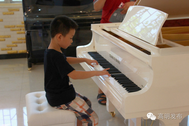 连high两日！世界钢琴大师来高明啦，还有神秘大礼！