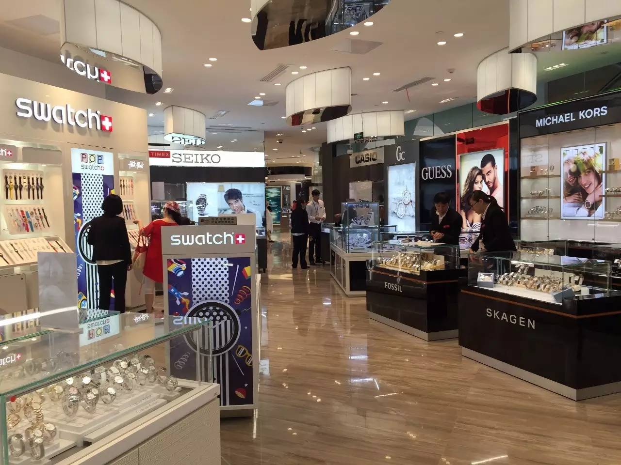 上海哪个免税店买后最便宜,上海最大的免税商场在哪里