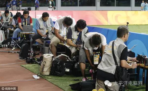 里约奥运会装扮过程,历届奥运会摄影师制服