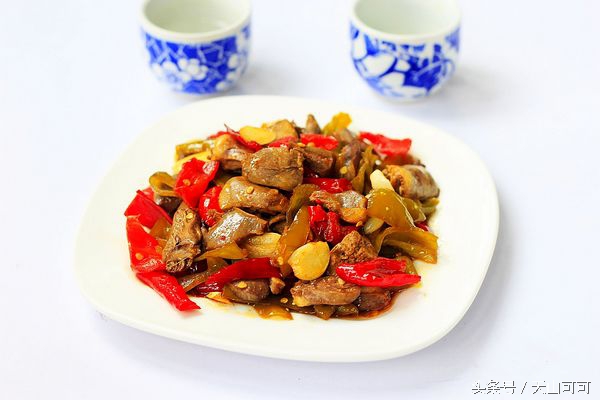 鸡杂焯水后怎么做,鸡杂怎么做才会最好吃