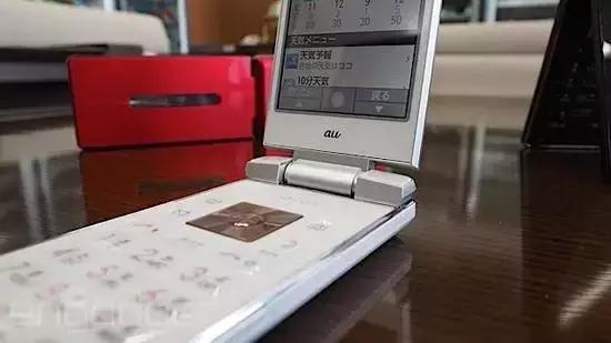 日本翻盖机2023最新款,日本翻盖手机性能怎么样