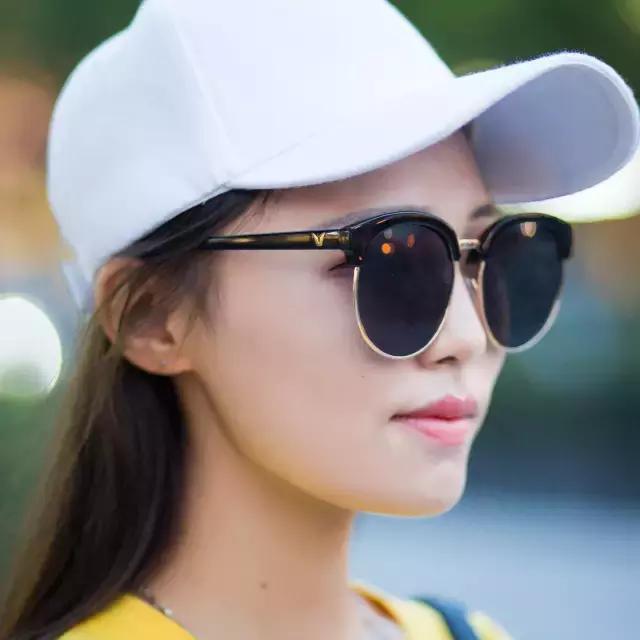 街拍什么颜色发色好看,回头率超高发色街拍