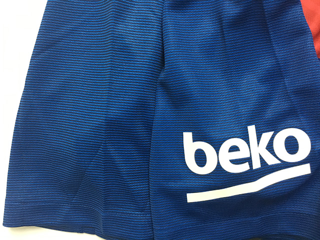 巴萨16-17赛季阵容,巴塞罗那主客场球衣