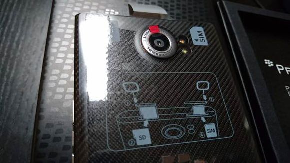 黑莓priv买什么版本,黑莓priv现在还值得购买吗