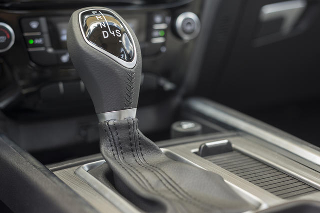 吉利远景suv试驾视频,手动远景suv试驾视频