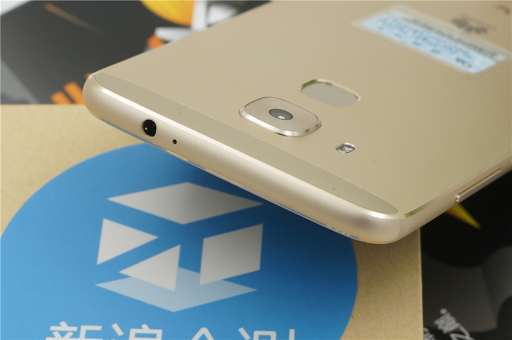 华为麦芒5测评,主打续航和拍照的手机推荐