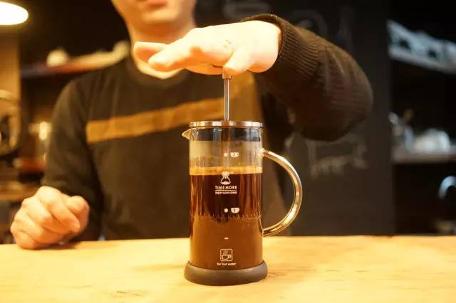 法压壶滤纸使用方法,法压壶使用什么咖啡豆