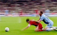 最经典搞笑中超足球gif,足球球员搞怪图片